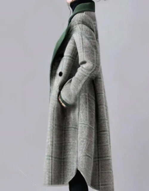 Load image into Gallery viewer, Small and Niche Personality Green Checkered with solid Lapel Mid Length Coat for Women
