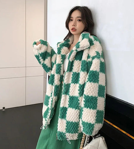 Women's Vintage Checkered Faux Fur Coat - Short Winter Jacket