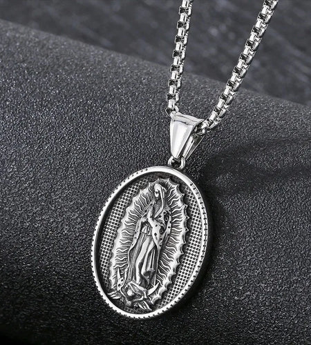 Vintage Christian Jesus Necklace for Men - Stainless Steel Coin Pendant