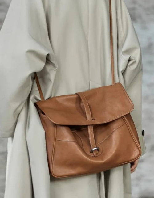 Load image into Gallery viewer, Two-layer Leather Handbag Vintage Crossbody Tote Bag for Commuting Large Capacity Messenger Bag for Women - Soft
