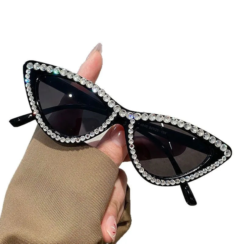 Women's Luxury Cat Eye Sunglasses - Crystal Diamond Frame Eye wear