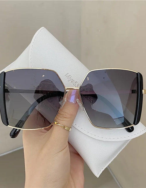 Load image into Gallery viewer, Women's Vintage Square Frame Sunglasses - Large Elegant Fashion Eyewear
